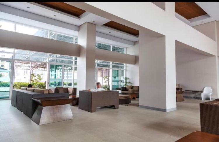 Beacon Makati Condo Free Pool Access Free Wifi 100Mbps & Free Netflix Manila Bagian luar foto