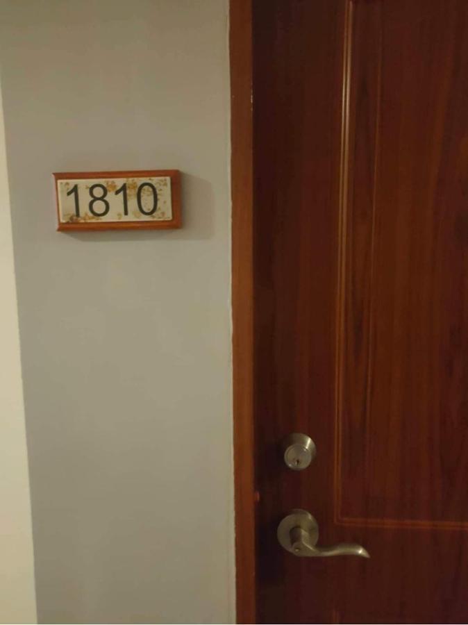 Beacon Makati Condo Free Pool Access Free Wifi 100Mbps & Free Netflix Manila Bagian luar foto