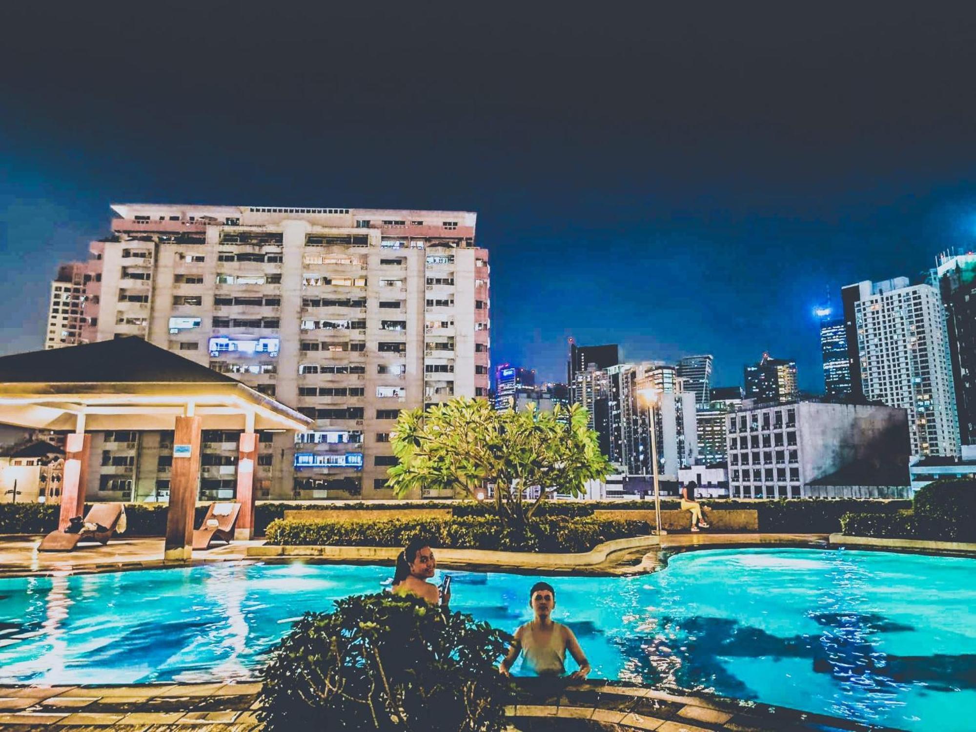 Beacon Makati Condo Free Pool Access Free Wifi 100Mbps & Free Netflix Manila Bagian luar foto